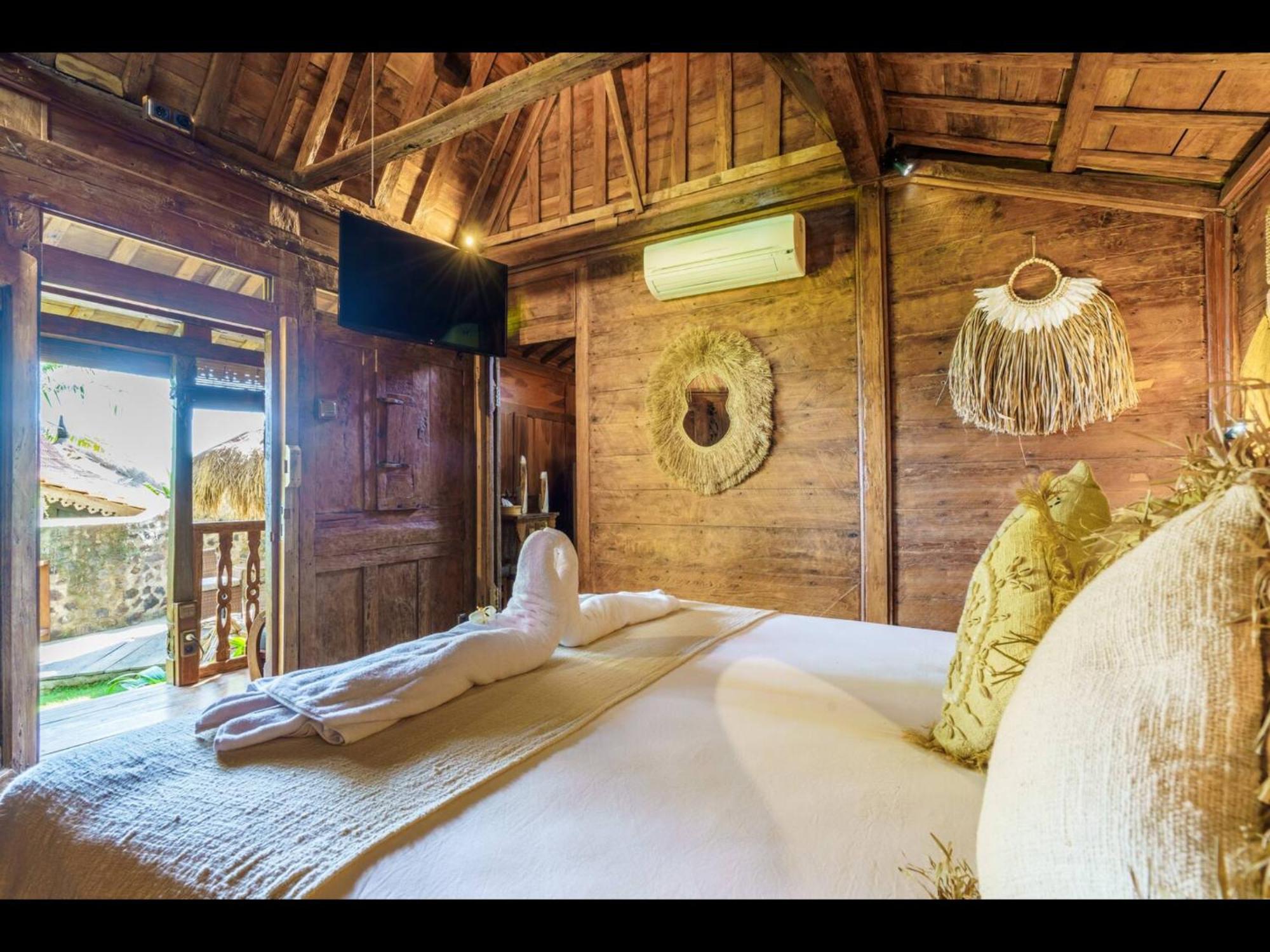 Louka Beach Bali Tianyar Exteriör bild