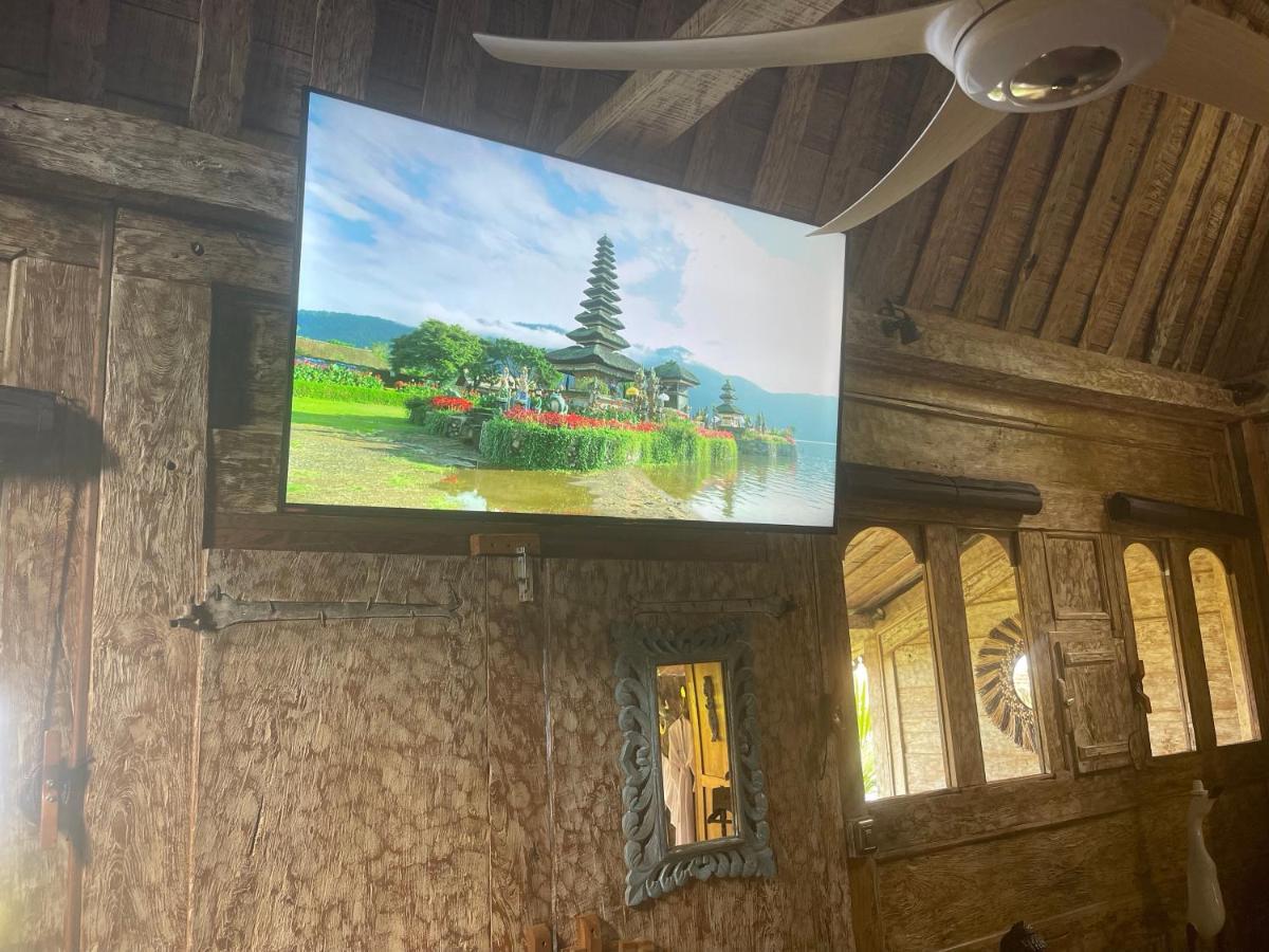 Louka Beach Bali Tianyar Exteriör bild