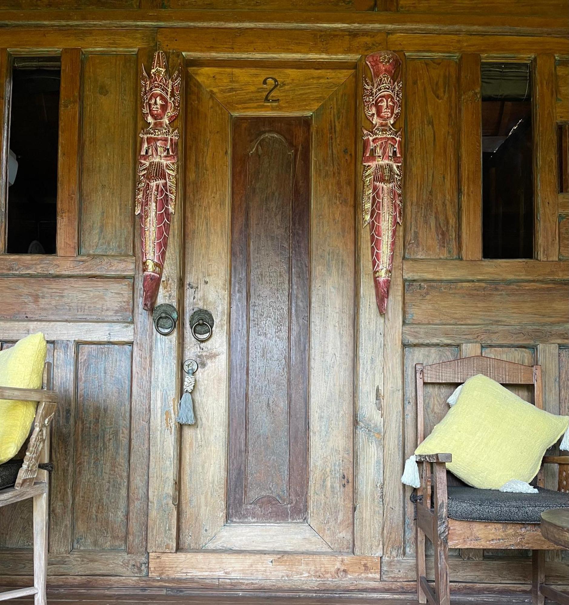 Louka Beach Bali Tianyar Exteriör bild