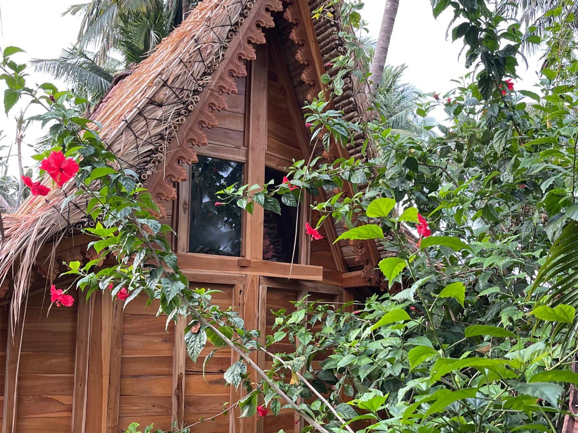 Louka Beach Bali Tianyar Exteriör bild