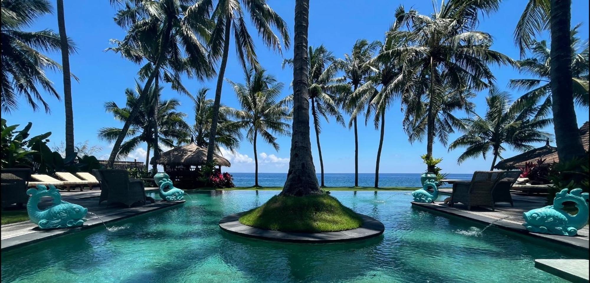 Louka Beach Bali Tianyar Exteriör bild