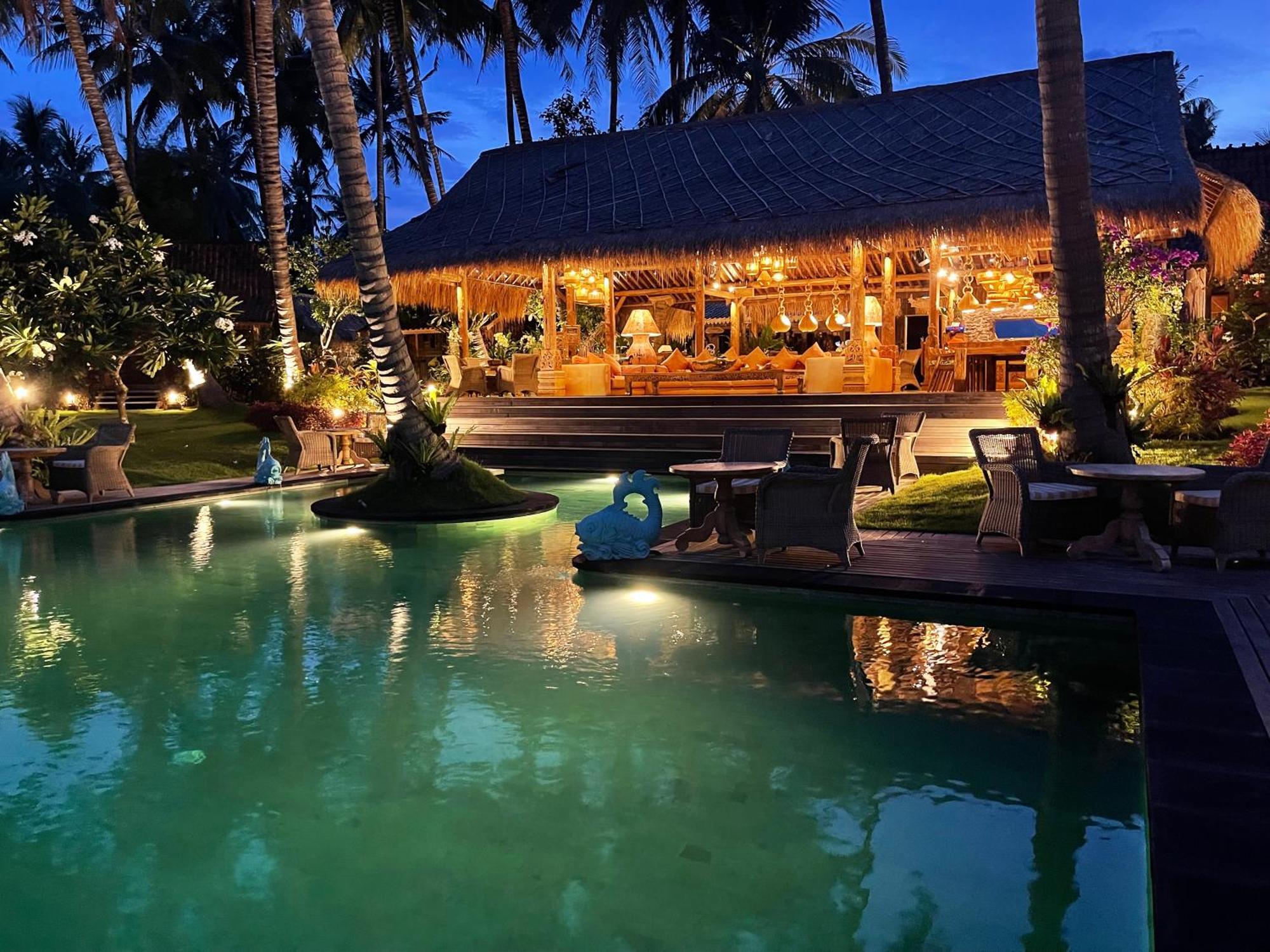 Louka Beach Bali Tianyar Exteriör bild