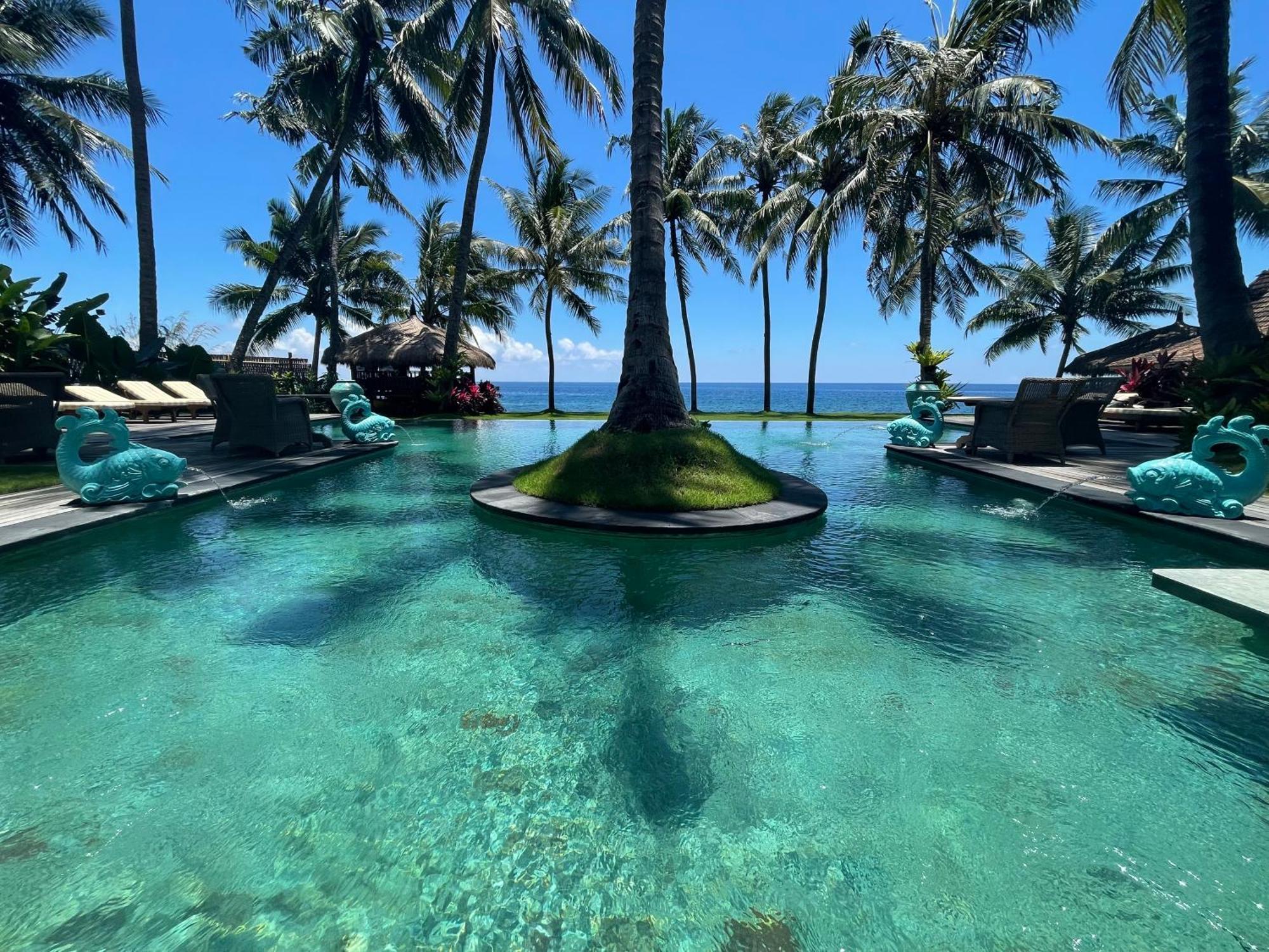 Louka Beach Bali Tianyar Exteriör bild